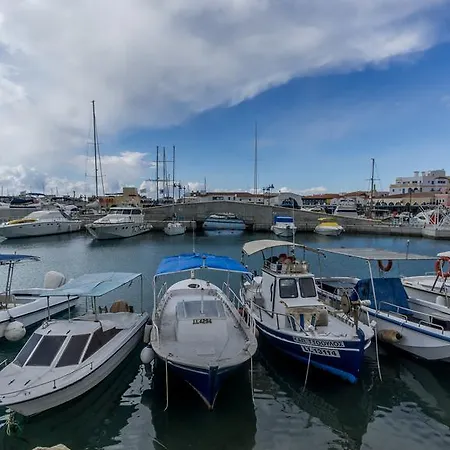 Artemis Boutique 1 * Limasol