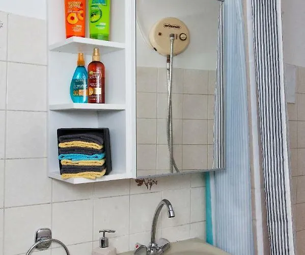 Artemis Boutique 1 شقة